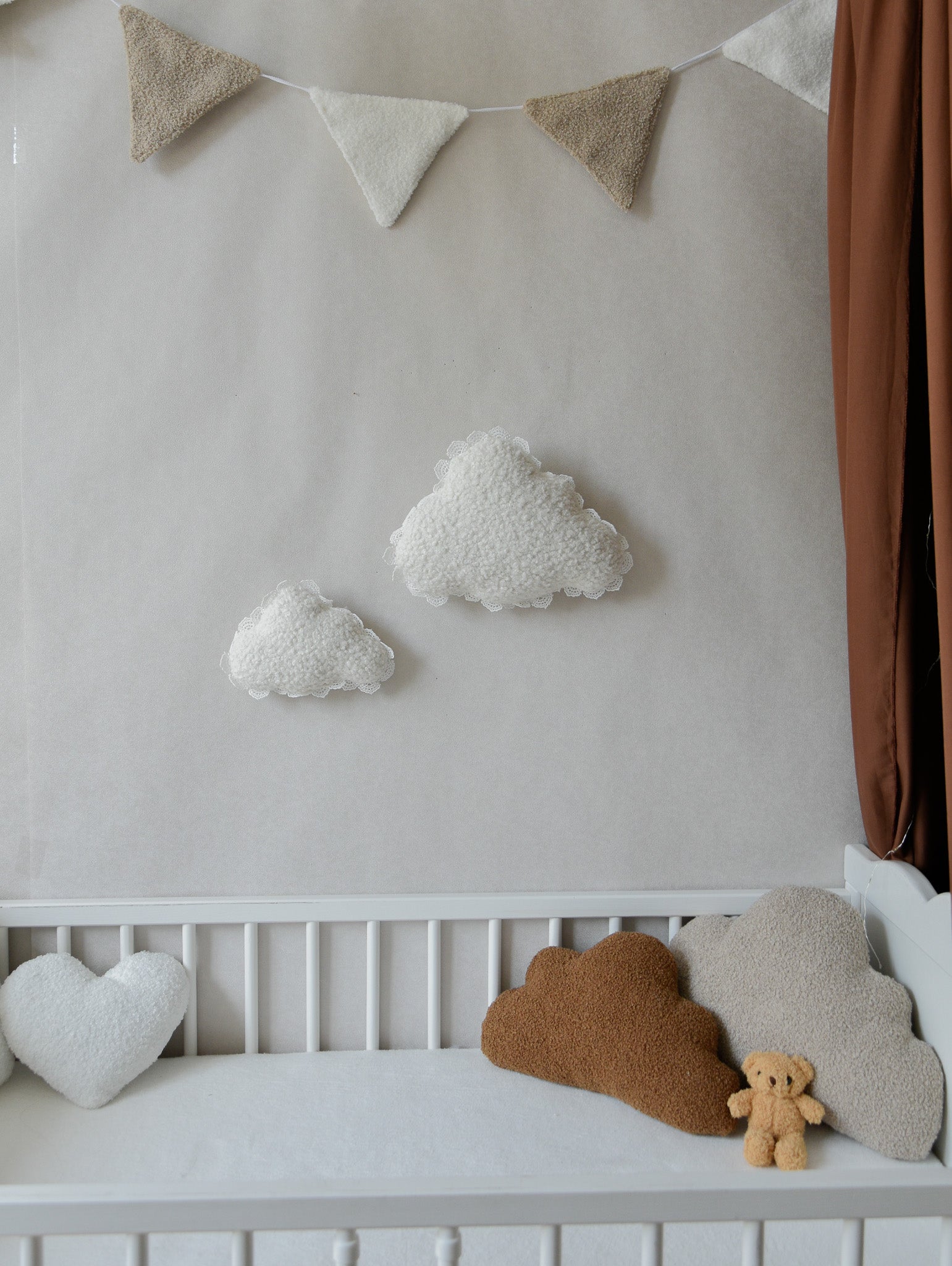 Lace Bouclé Cloud Wall Decor set