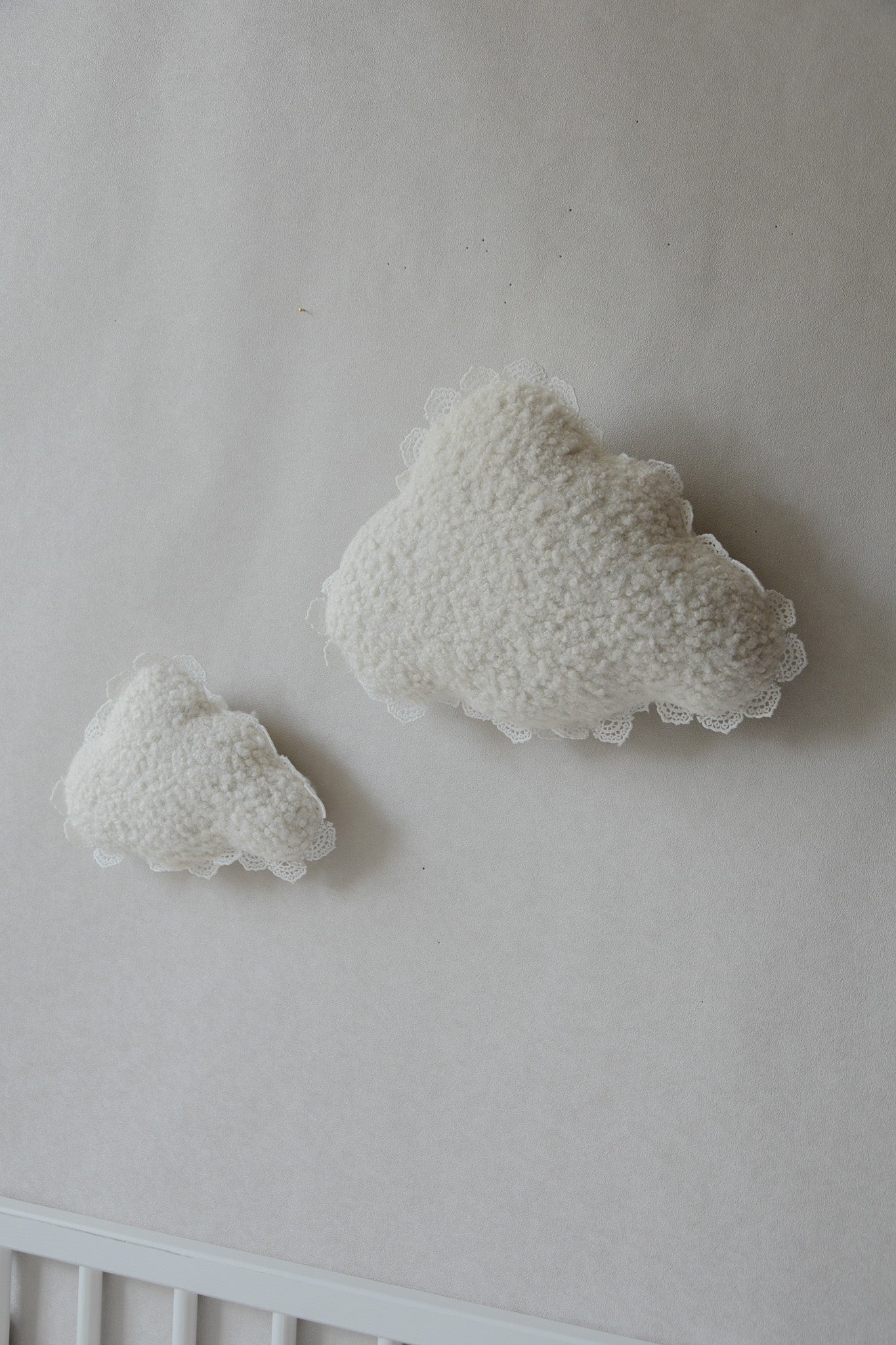 Lace Bouclé Cloud Wall Decor set