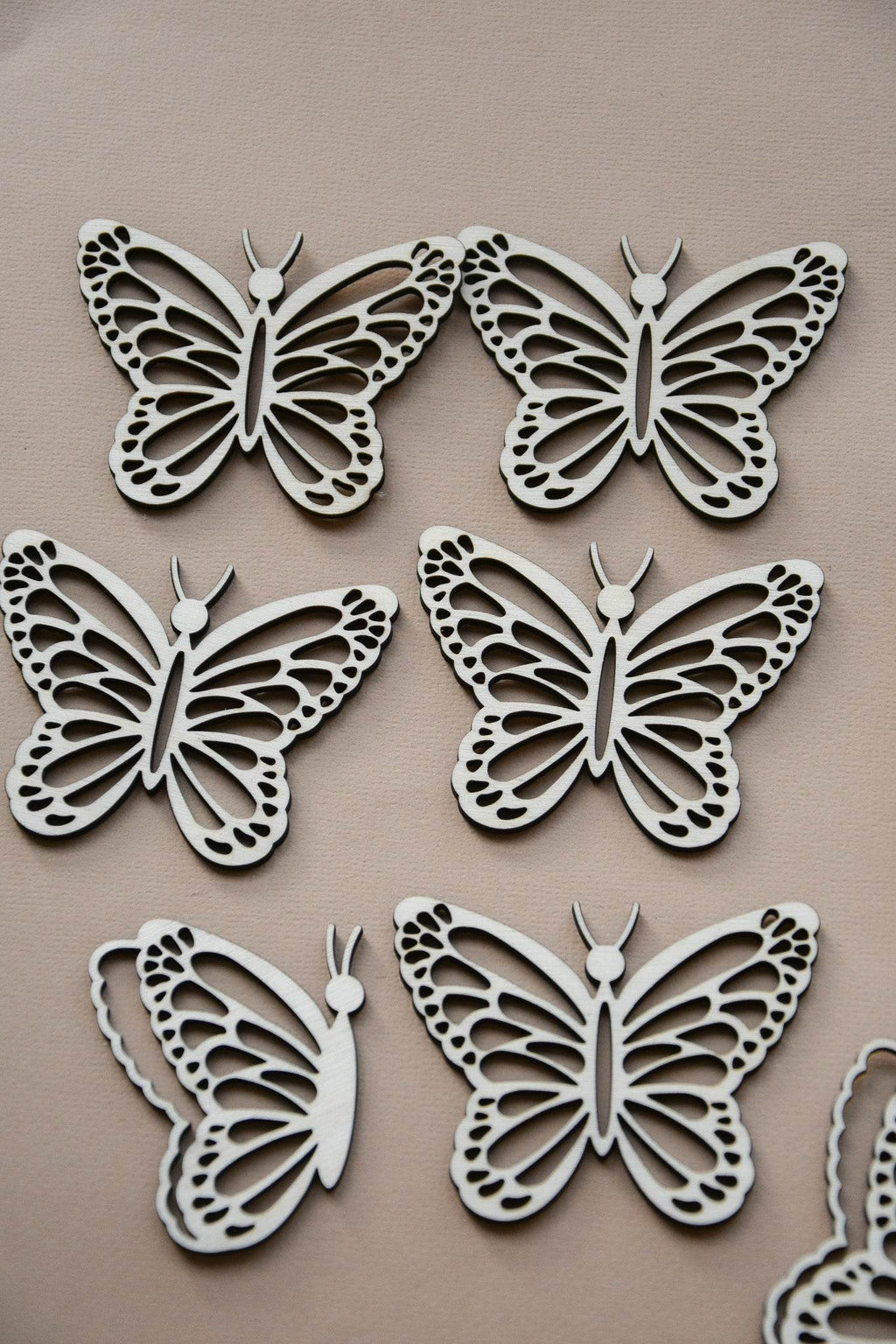 Wooden Butterfly for Crafts - Natural wood Laser Cut - Wall Decorations - Minidreams Decor