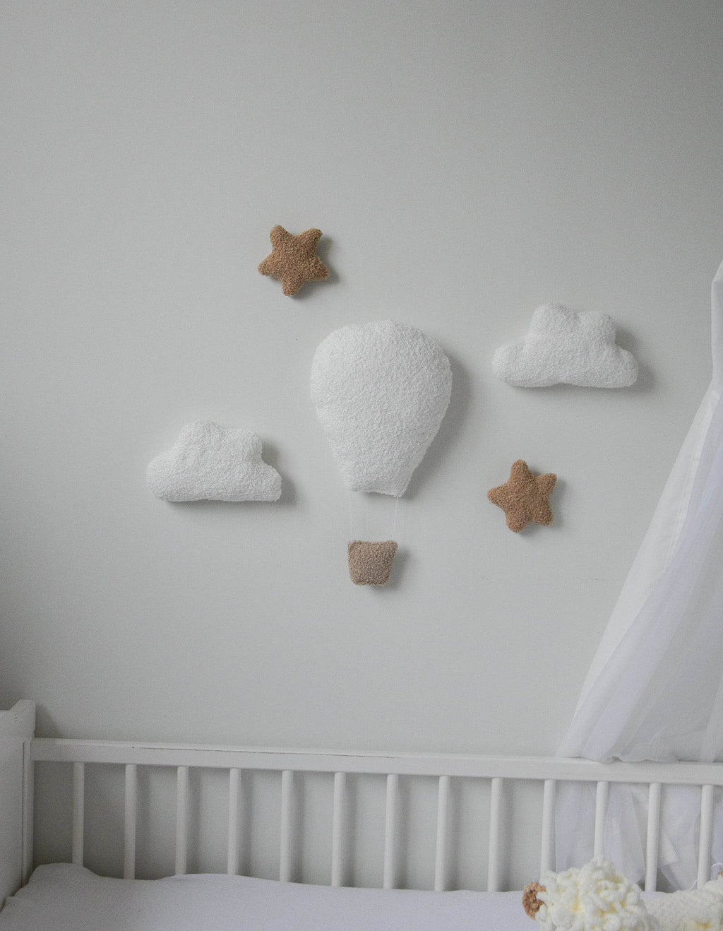 Boucle hot air balloon wall decoration set - Minidreams Decor