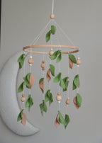 Forest style floral mobile with leaves and wooden pearls - Minidreams Decor