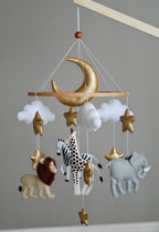 Safari mobile with giraffe, lion, elephant, moon, stars and clouds - Minidreams Decor