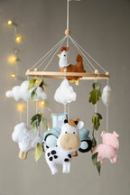 Farm mobile with Cow, Pig, Chicken, Horse, Tractor, Sheep, Cow and leaves - Minidreams Decor