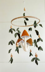 Forest style mobile with mushrooms and leaves - Minidreams Decor